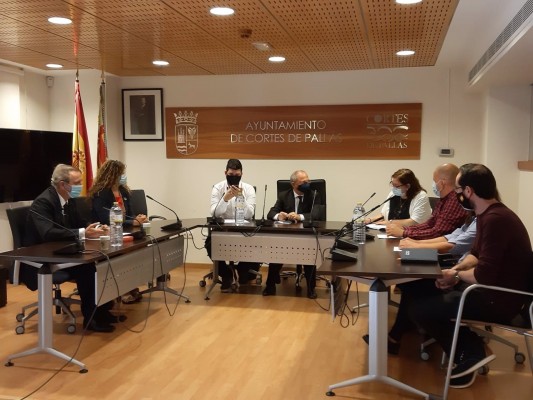 El PP y dos exediles de Compromís sacan al PSPV de la alcaldía de Cortes de Pallás 