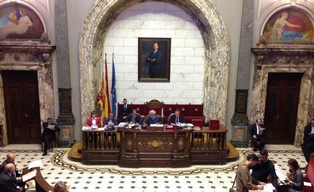 El Ayuntamiento de València congela la plusvalía a quien pierda dinero