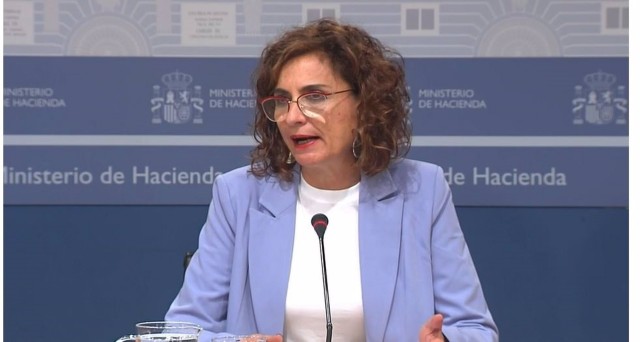 Hacienda recomienda a las comunidades un déficit del 2,2% del PIB en 2021, del que asumirá la mitad