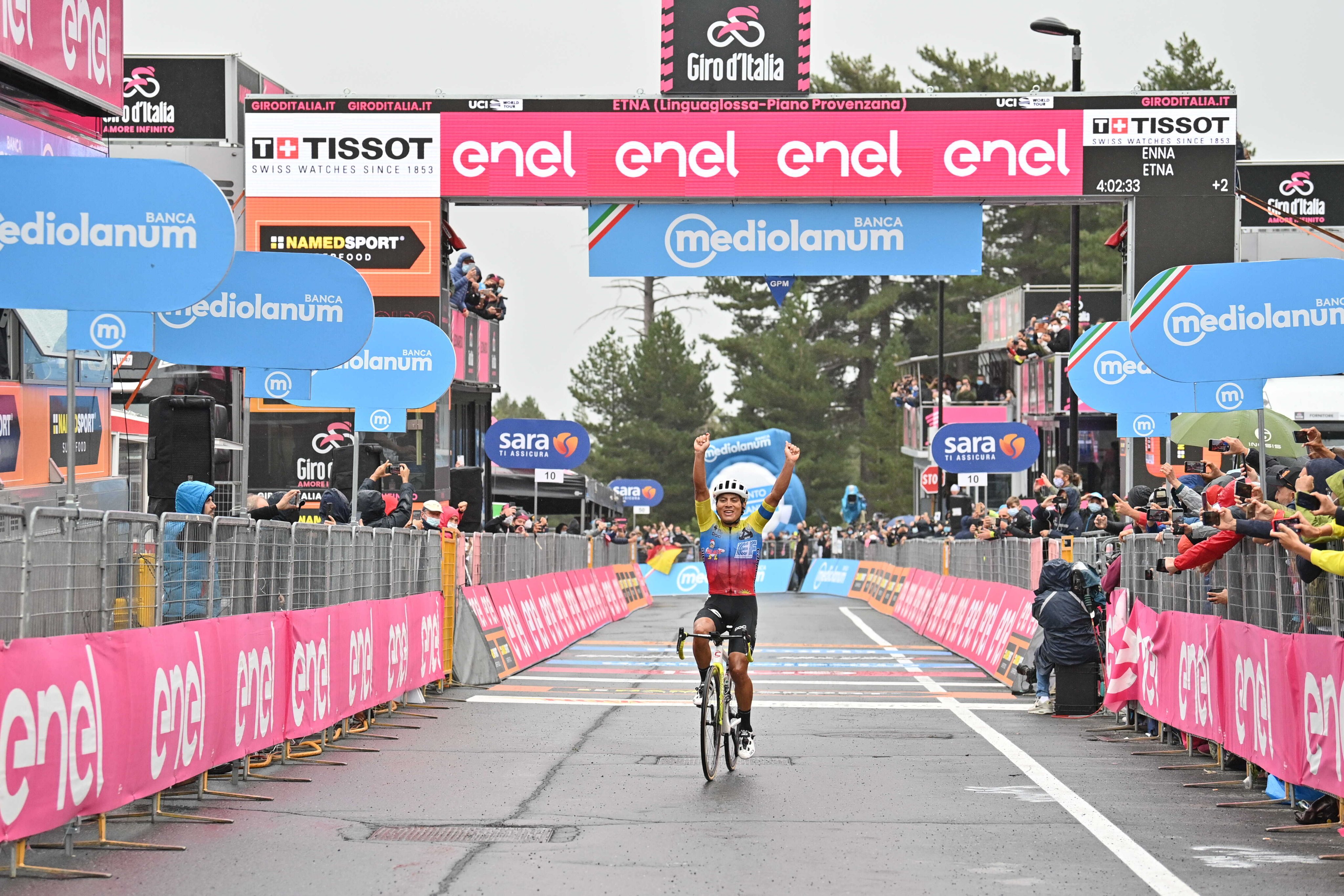 Caicedo vence en el Etna y Almeida es nuevo 'maglia rosa' del Giro