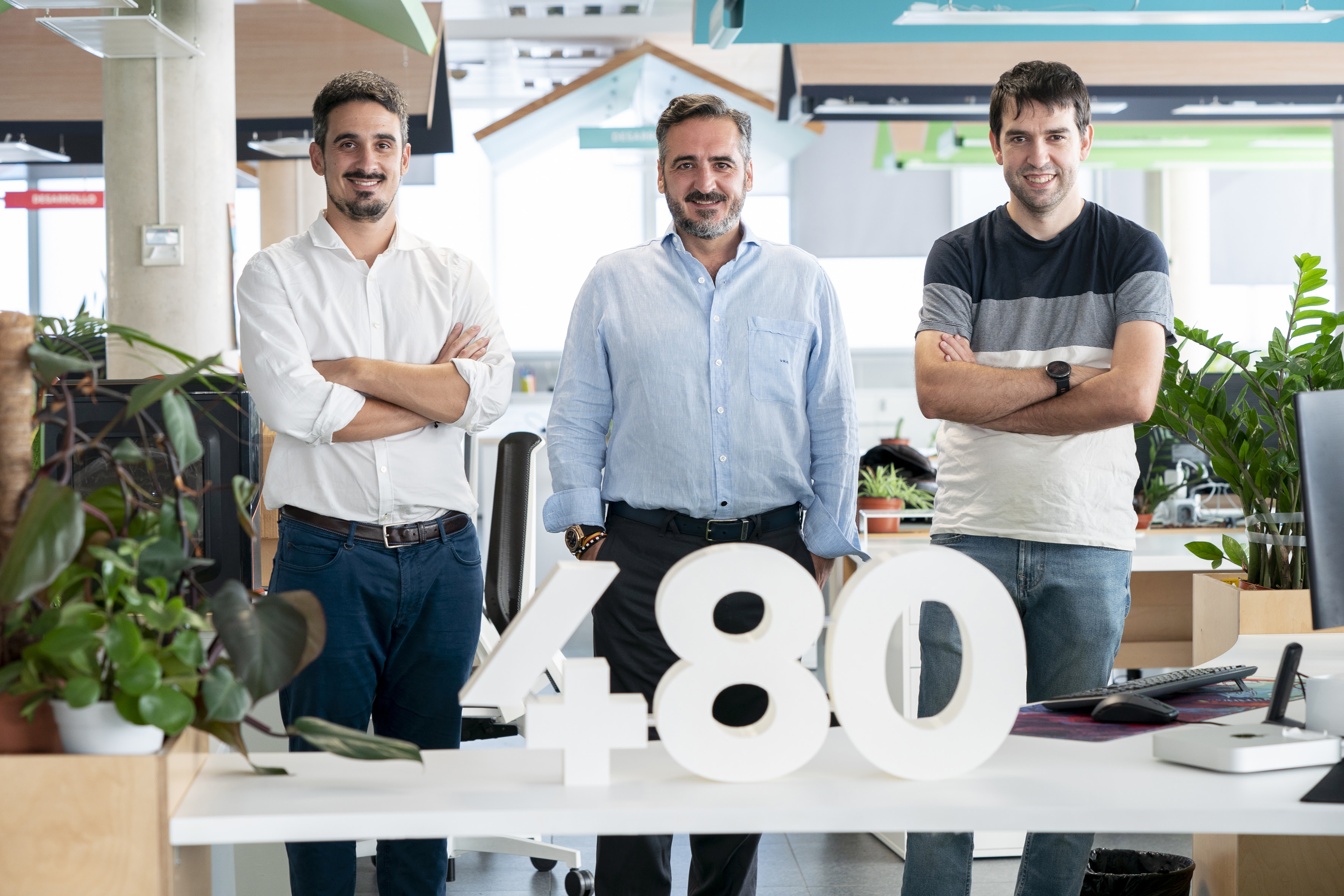  Los tres accionistas mayoritarios de Cuatroochenta: Alfredo R. Cebrián (CEO); el presidente del consejo de administración, Vicente Montesinos; y Sergio Aguado (CTO). - 