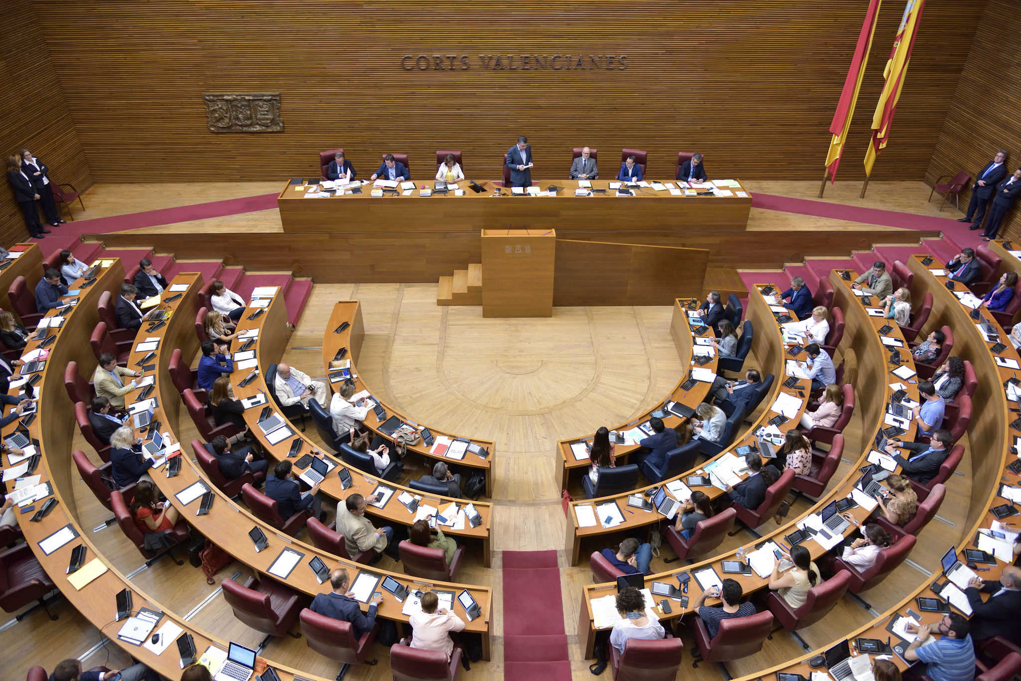 La renovación del Consell Jurídic fractura Podemos y Ciudadanos