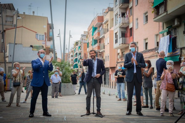 Casado implica a todo el PP para recoger firmas contra la 'okupación' y pedir cambios a Sánchez