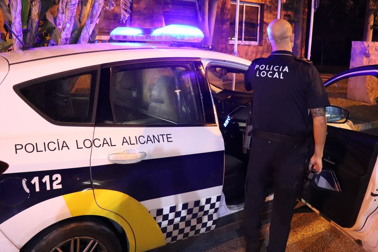 La Policía de Alicante sanciona a tres locales e impone 40 denuncias en los controles anticovid 