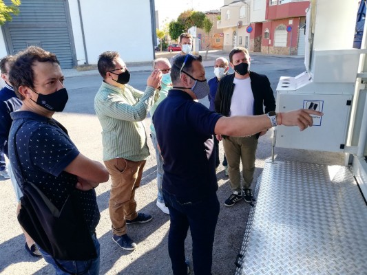 El nuevo punto móvil del ecoparque de Castelló se estrena en los barrios de San Agustín y San Marcos

