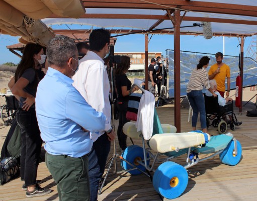La granada mollar rueda un cortometraje en las playas de Elche para su campaña sobre el buen interior
