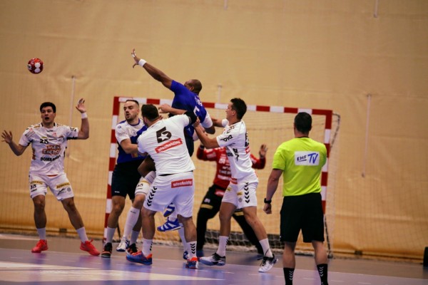 La EHF sortea la fase de grupos sin que se conozca el resultado del recurso del Balonmano Benidorm