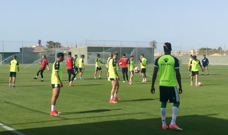 Con dos delanteros pero sin descuidar la retaguardia