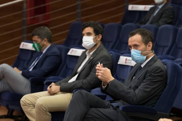 El toma y daca con el Palacio de Congresos de Elche fuerza 'avances': el qué, el cómo... y la financiación
