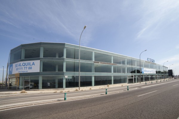 Haya saca al mercado un inmueble de más de 32.000 m2  cerca del aeropuerto de València 