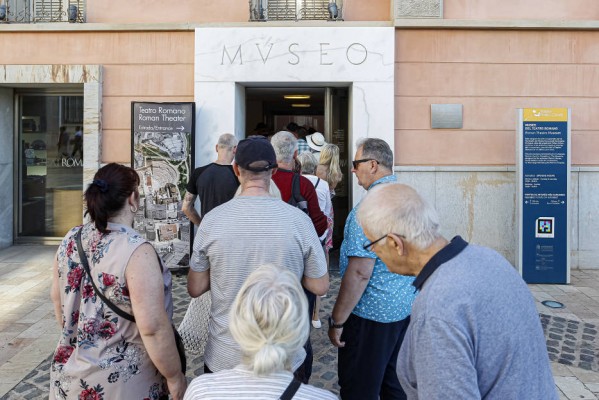 La segunda ola dejó un agosto sin apenas turistas extranjeros en la Región