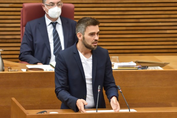 Compromís propone (y enfada) a Puig con una batería de nuevos impuestos 
