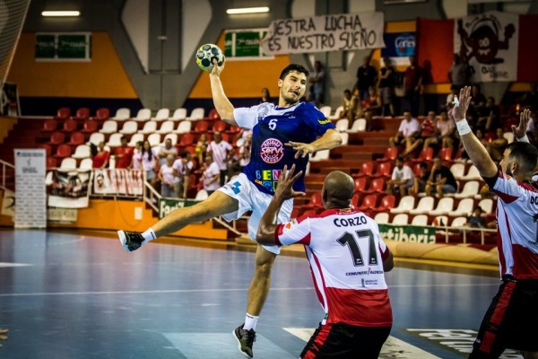 El Benidorm aplaza su partido ante el Granollers y espera reaparecer en Nava
