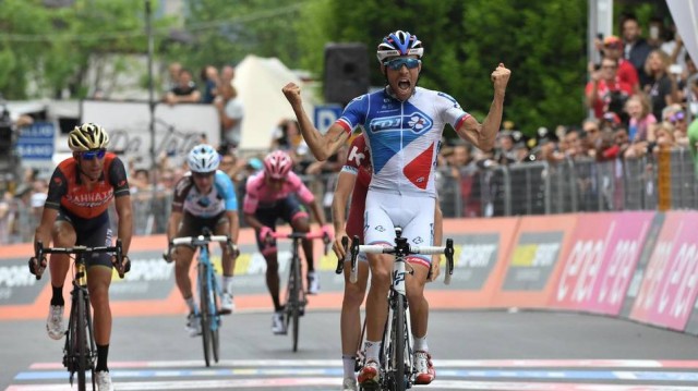 Pinot gana al esprint a Zakarin y Quintana llega de rosa a la última etapa
