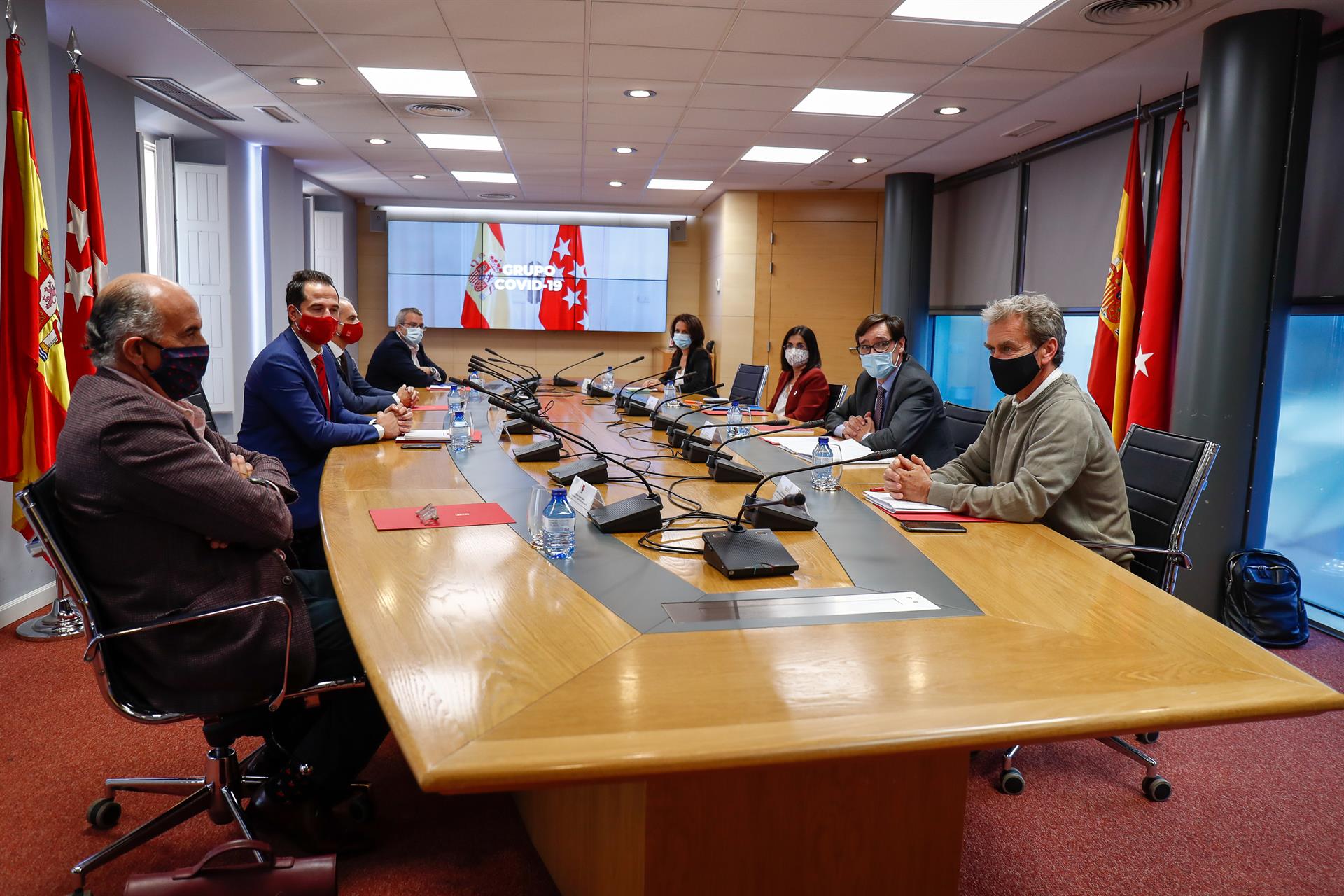Gobierno y Madrid alcanzan un acuerdo: habrá criterio homogéneo para restricciones en grandes municipios