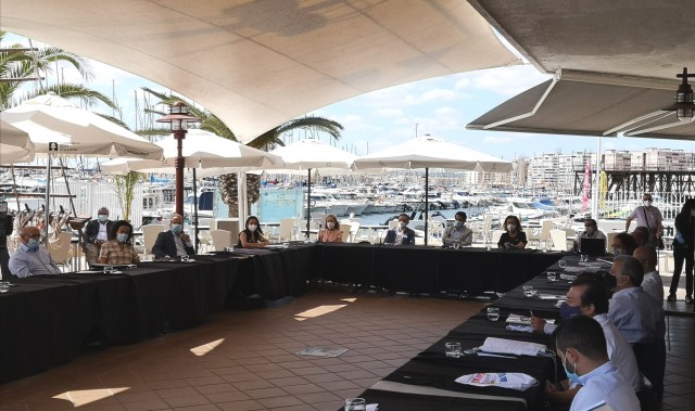 Torrevieja acoge la primera mesa del pacto social por la reconstrucción verde impulsado por Agamed