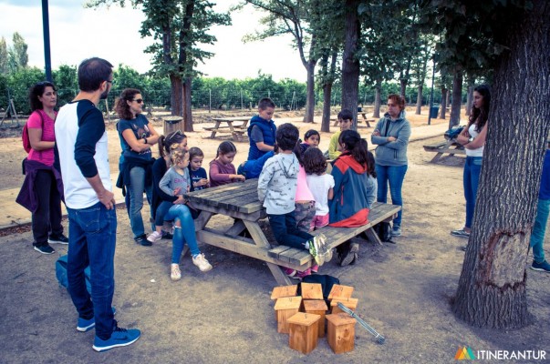 Senderisme, 'geocaching' o un taller de caixes niu: les activitats de Celebrem amb la Natura a octubre