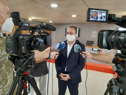 La izquierda de Alicante se planta ante la comisión de la Zona Norte por la exclusión de los vecinos