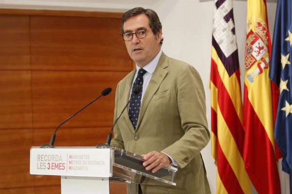 Garamendi cree que habrá acuerdo de última hora sobre ERTE al incluir a hostelería, comercio y otros sectores