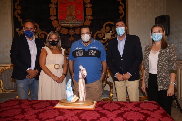 El bipartito de Alicante elige el diseño del belén de 18 metros: su apuesta para dinamizar la Navidad 