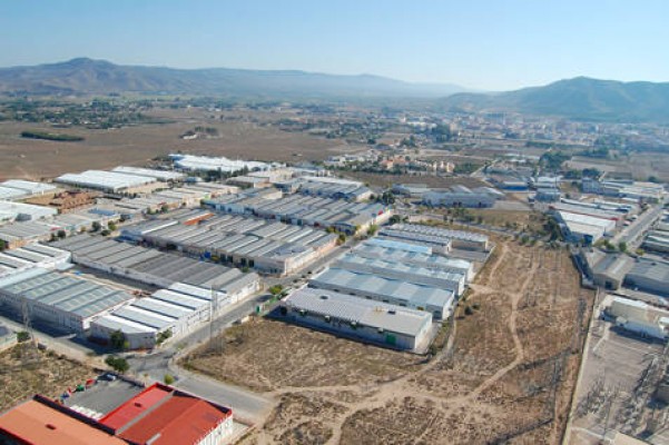 Operadores privados se interesan por desarrollar un 'puerto seco' del Corredor en Villena