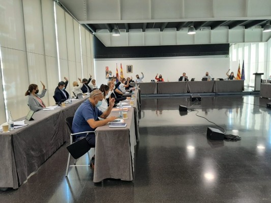 Elche aprueba su plan de recorte de 1,1 millones en 2020: si el Gobierno no suspende la regla de gasto, se hará efectivo