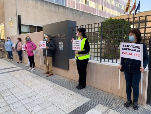 Las peluquerías reclaman la extensión de los ERTE para evitar la pérdida de más de 43.000 empleos