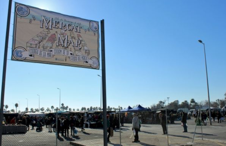 Borriana retoma el Mercat de la Mar en la playa del Arenal el próximo domingo 