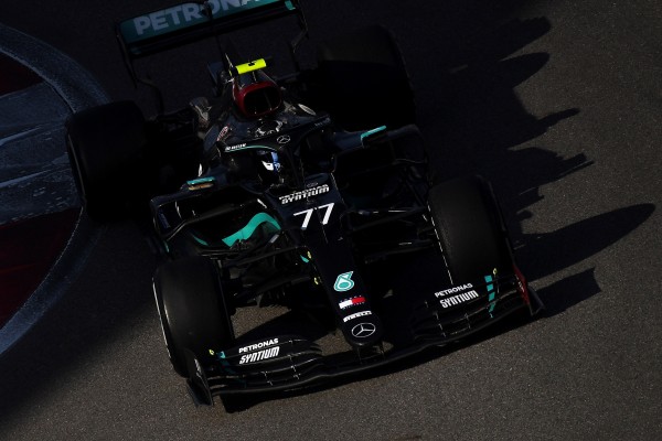 Bottas y el caos retrasan la cita de Hamilton con Schumacher
