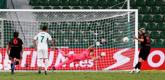 Duro aterrizaje del Elche