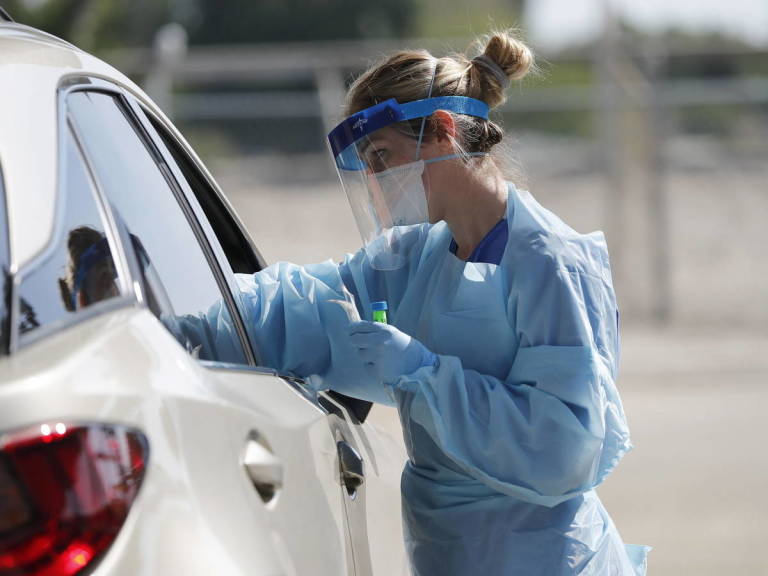 La provincia de Alicante registra 248 nuevos casos de coronavirus y seis brotes