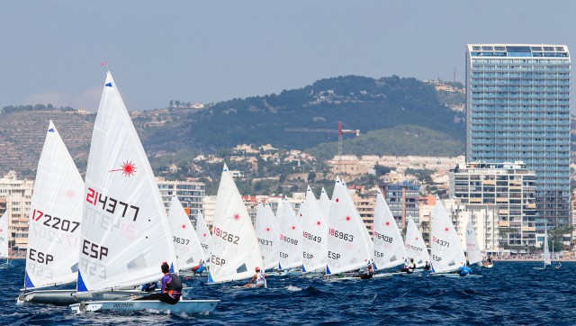 Cerca de 75 regatistas se citan en el Trofeo RCN Calpe ILCA de vela ligera