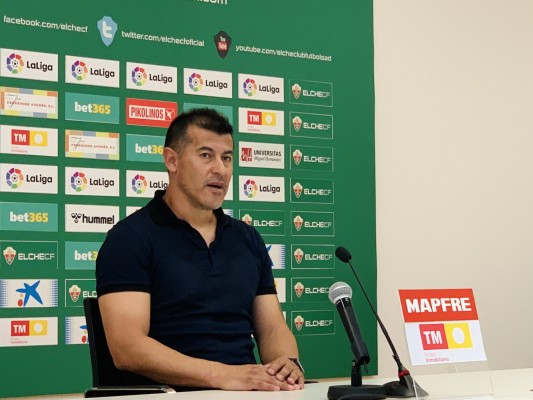 Almirón: “Espero que estemos a la altura de este primer partido”