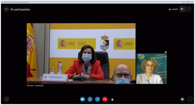 La rectora de la UPCT anima a la investigación conjunta de universidad, empresarios y Fuerzas Armadas 