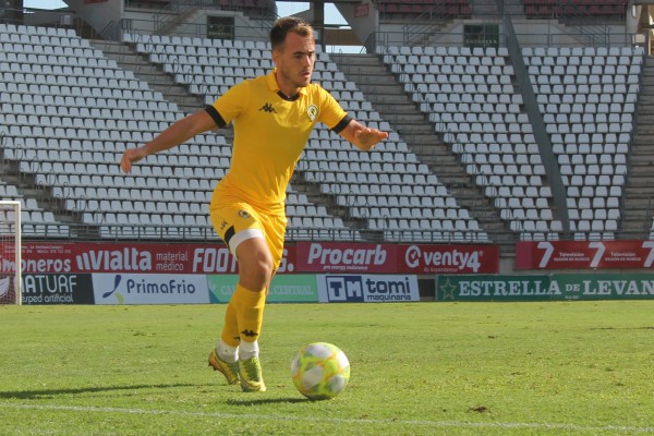 El Hércules cede al lateral Víctor Olmedo al Orihuela