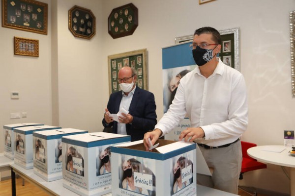 El Ayuntamiento reparte 5.000 euros en premios en una campaña comercial que le cuesta 18.000 euros