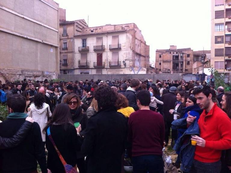 El IVAM se resarce del nuevo retraso en el Pati Obert con una zona verde efímera