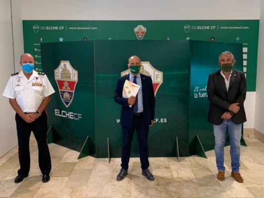 El Elche dona material deportivo para el proyecto de EUTM Somalia