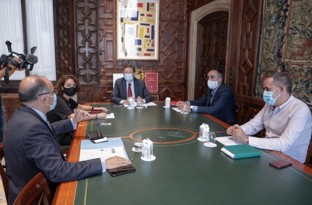 Puig se reúne con la delegación que ha trasladado los proyectos de la Estrategia de Recuperación