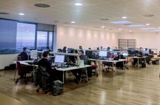 Minsait optimiza desde Alicante el transporte de componentes para líneas de producción en Seat