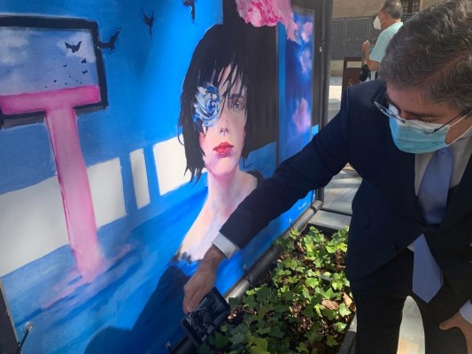  Arte para ser escuchado:  'Luz de sonido' aúna pintura y música en el Paseo Alfonso X