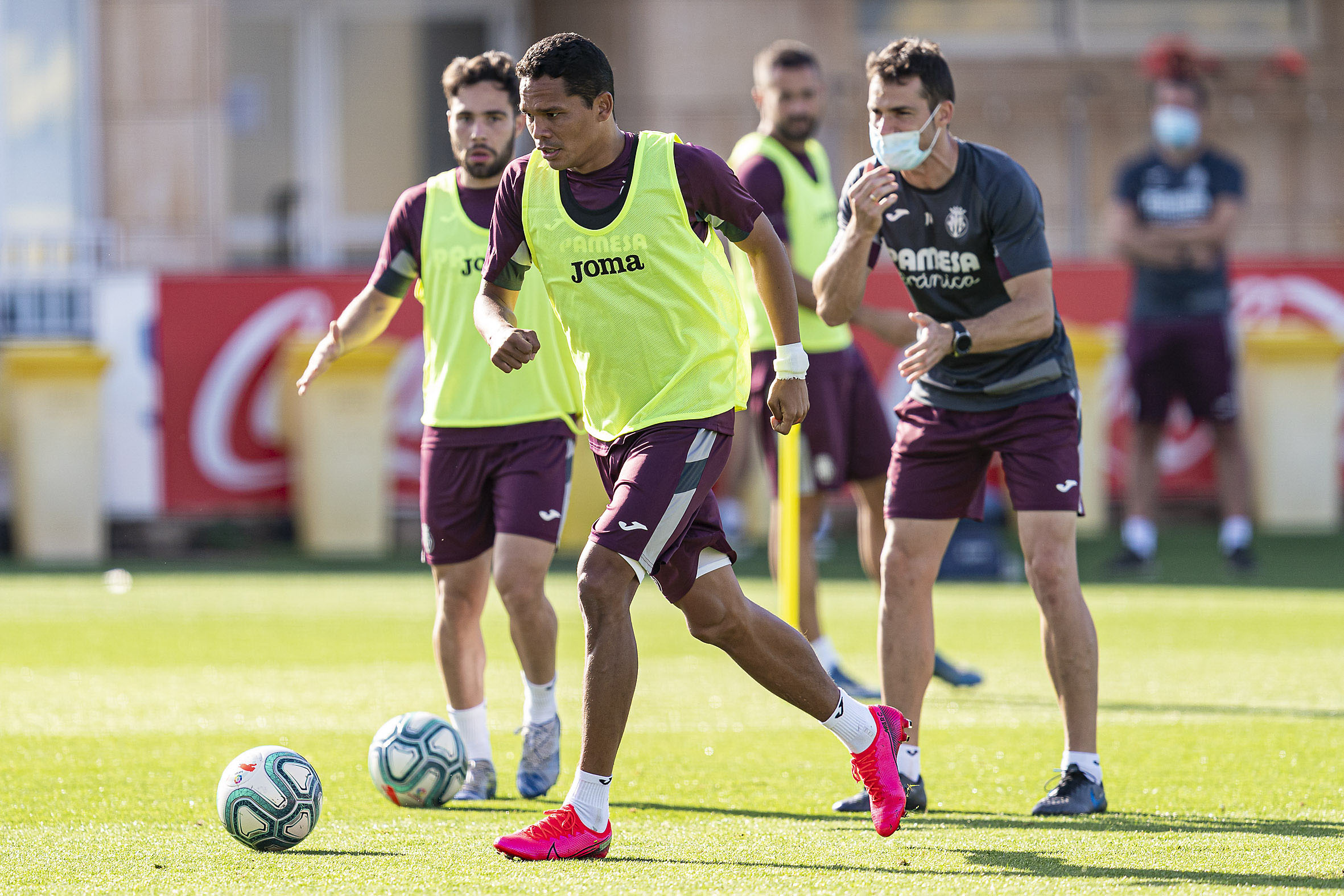 Bacca vuelve al Villarreal tras recibir el alta médica