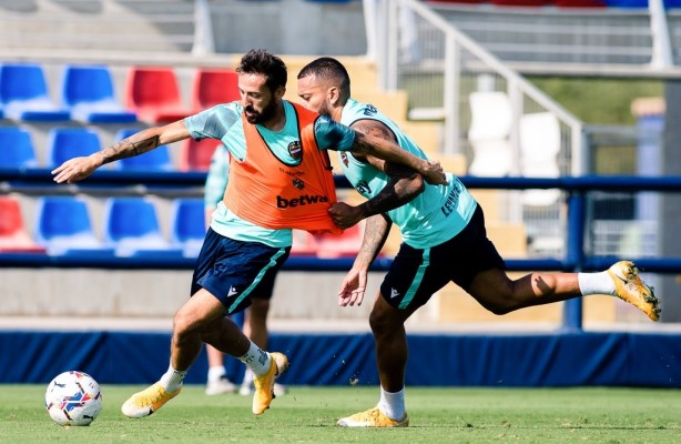 Que el derbi siga escociendo es buena señal