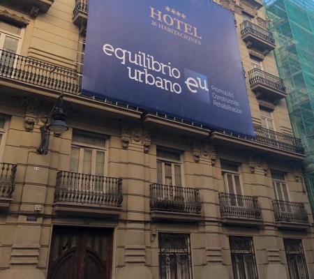 La firma Equilibrio Urbano transformará un antiguo edificio en un hotel de lujo en Grabador Esteve