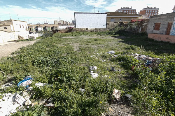 La cruzada contra los solares comienza en San Antón: 39 expedientes abiertos