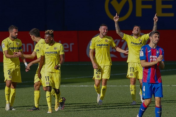 El Villarreal remontó un partido en casa un año y medio después