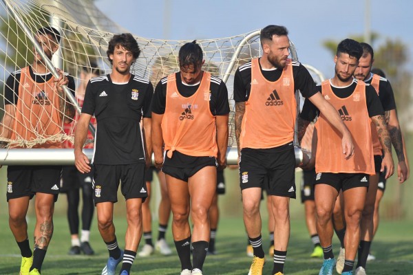 El Cartagena busca ante el Sporting su primera victoria del curso en Segunda tras el 0-0 en Oviedo