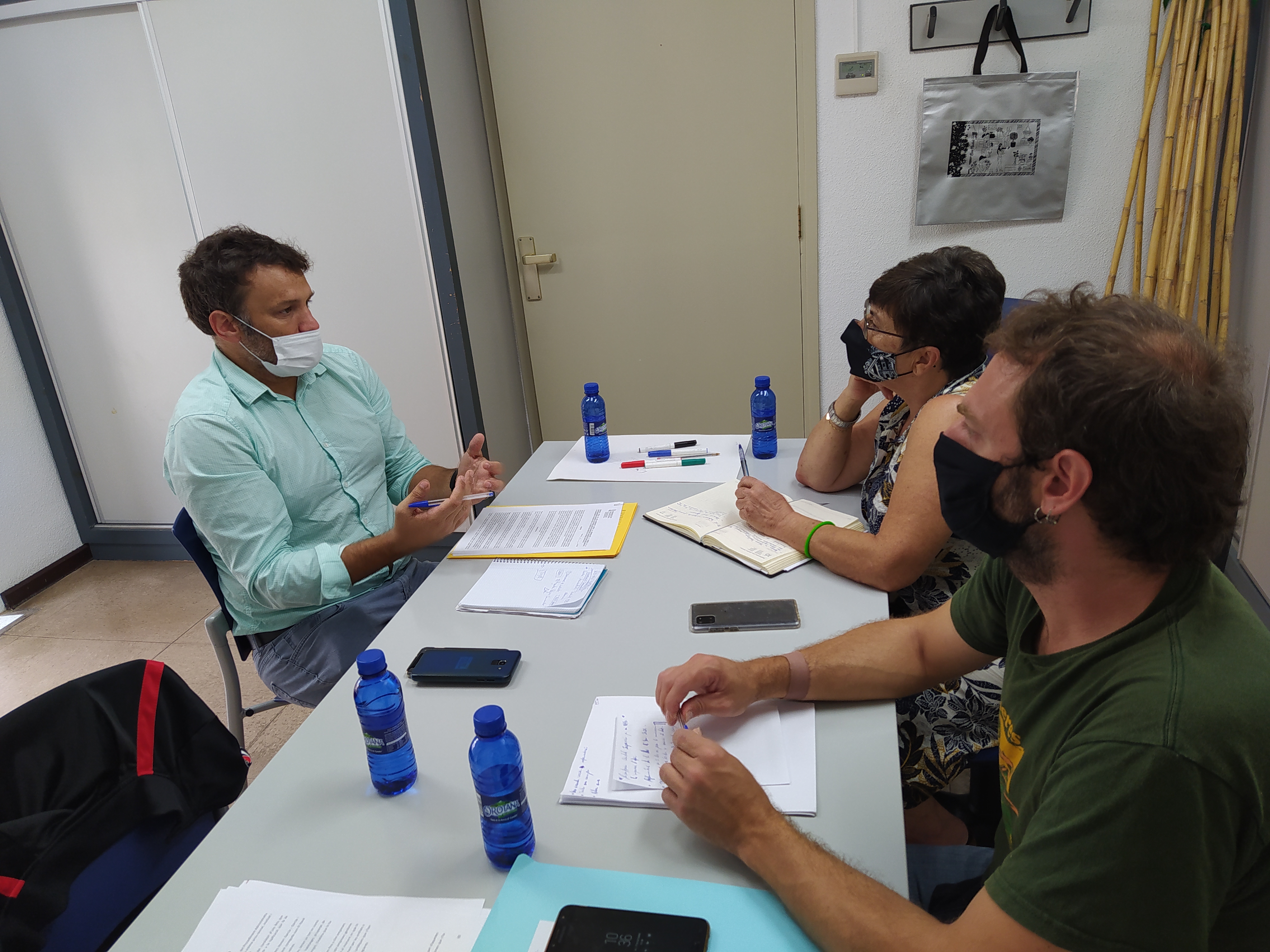 Garrido aborda con el secretario autonómico de Vivienda la denuncia a los fondos buitre
