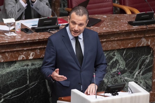 El PP pide a Pepe Vélez que 
