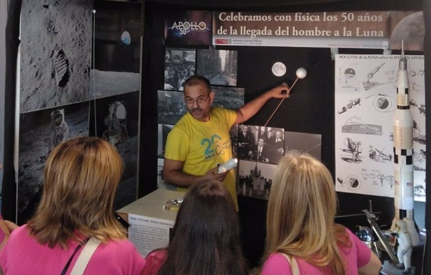Un profesor para 'engancharse' a la ciencia: Antonio Guirao recibe un premio de la Sociedad Española de Física